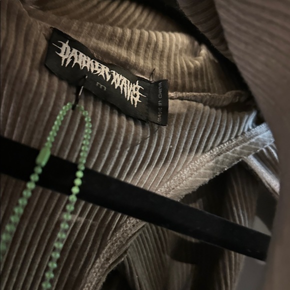 Darker Wavs ATMOSPHERE RIBBED COLD SHOULDER HOODED DRESS - Picture 2 of 4